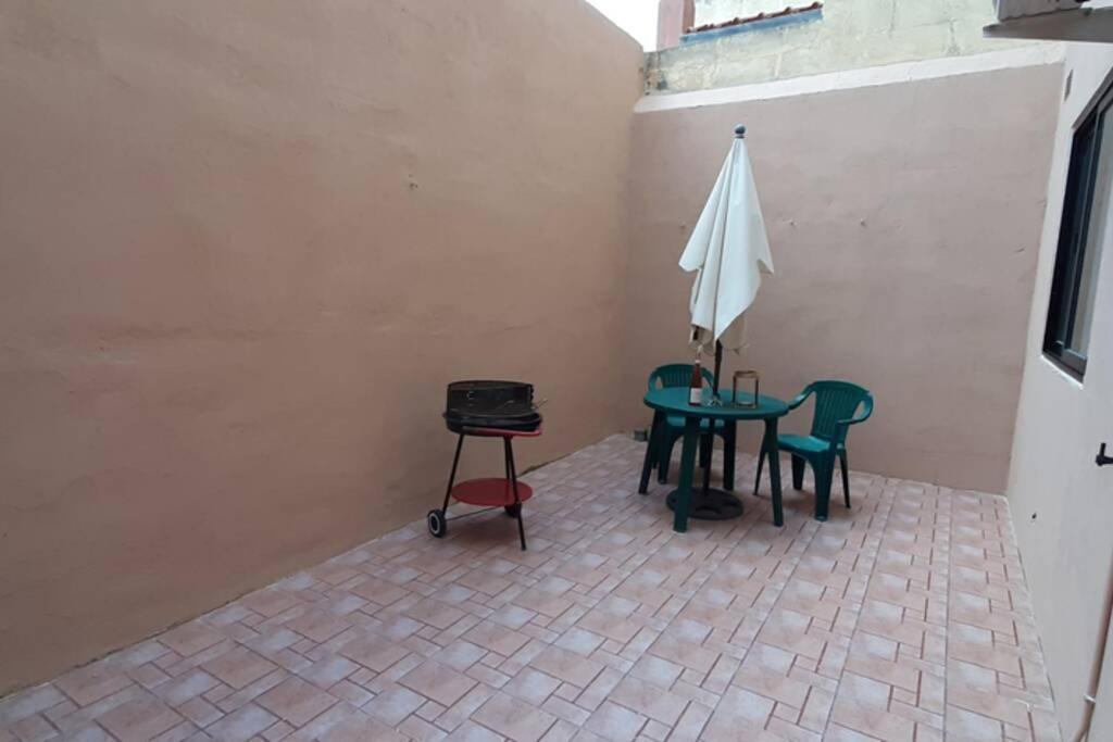 Joecen Apartment Marsaskala Exterior foto